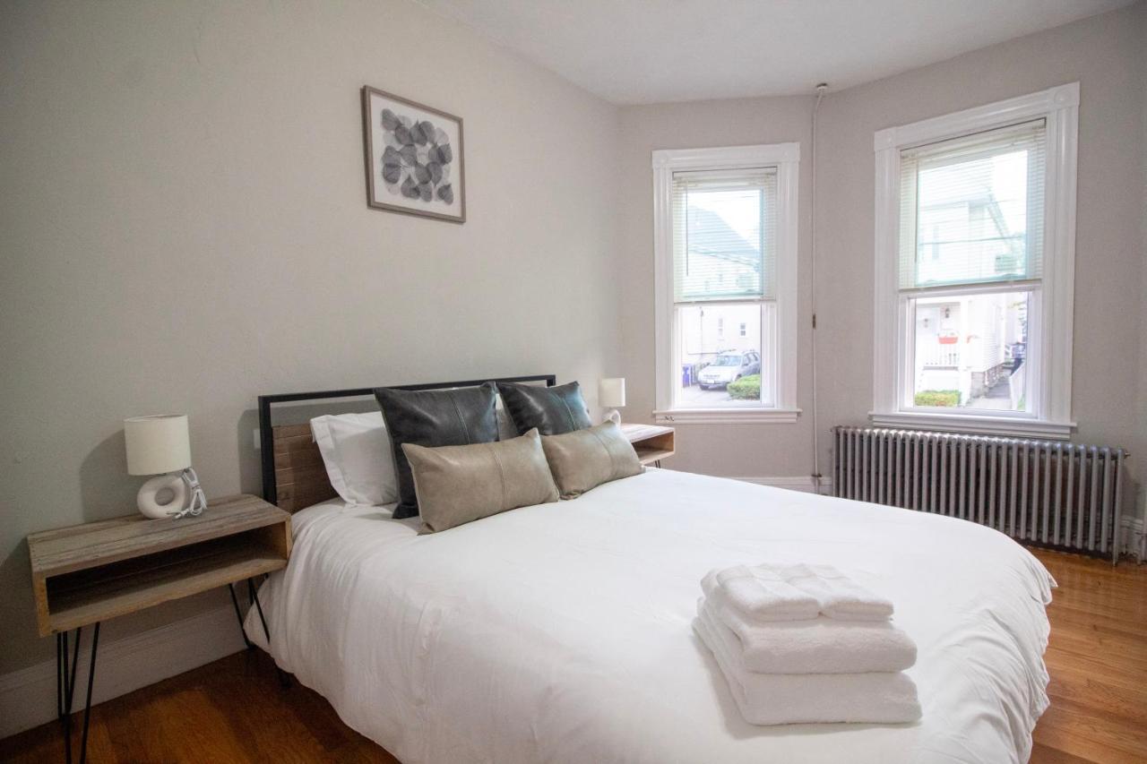2 Bedroom Condo Close To Boston And Cambridge With Free Parkings Εξωτερικό φωτογραφία