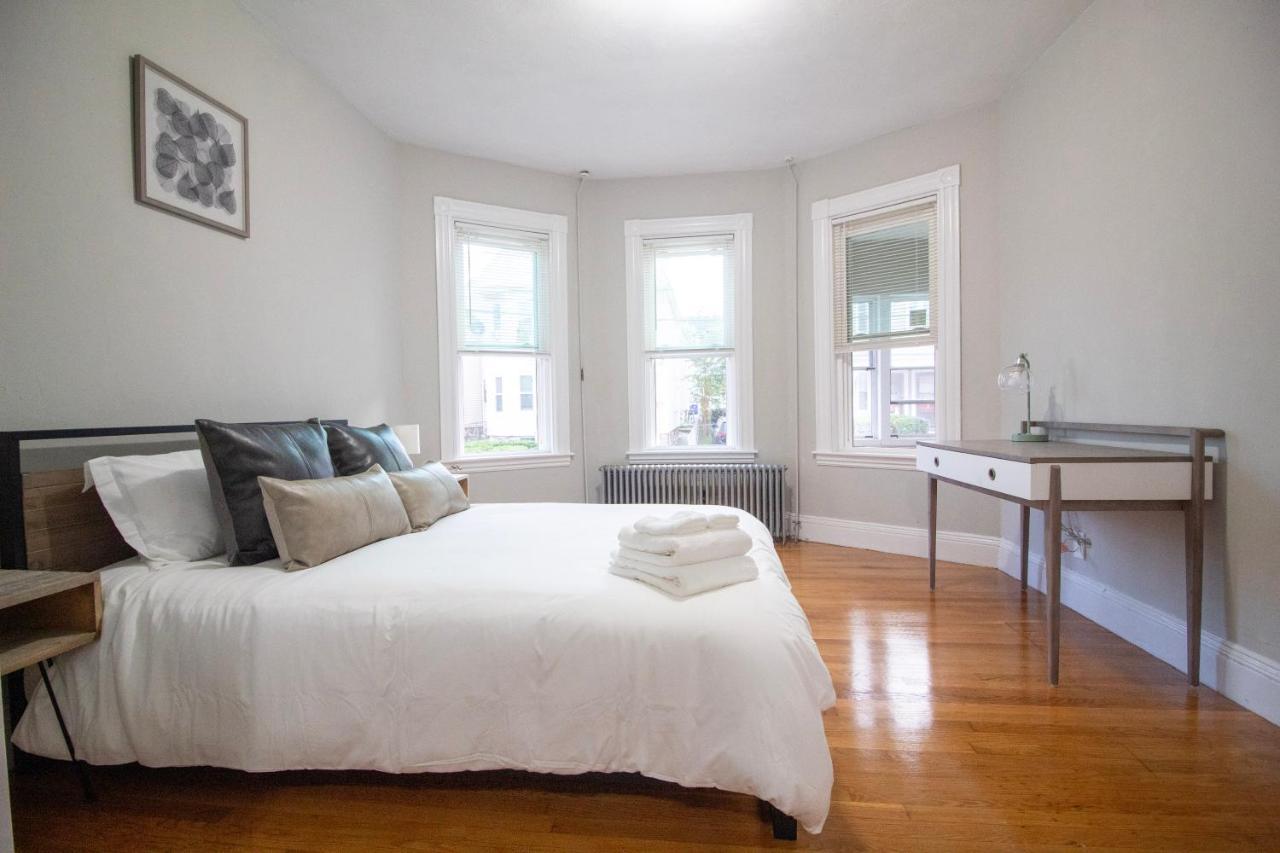 2 Bedroom Condo Close To Boston And Cambridge With Free Parkings Εξωτερικό φωτογραφία