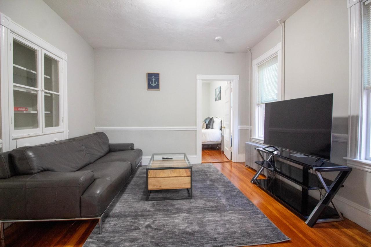 2 Bedroom Condo Close To Boston And Cambridge With Free Parkings Εξωτερικό φωτογραφία