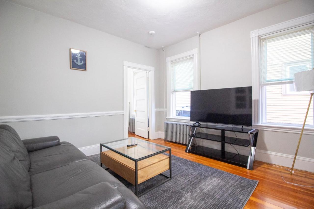 2 Bedroom Condo Close To Boston And Cambridge With Free Parkings Εξωτερικό φωτογραφία